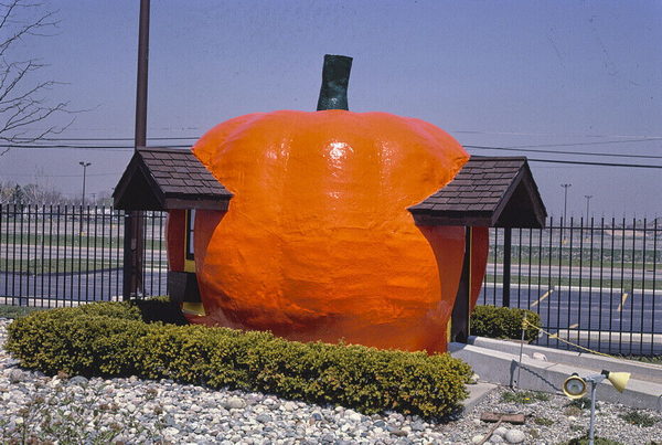 Four Bears Water Park - Old Margolies Photo (newer photo)